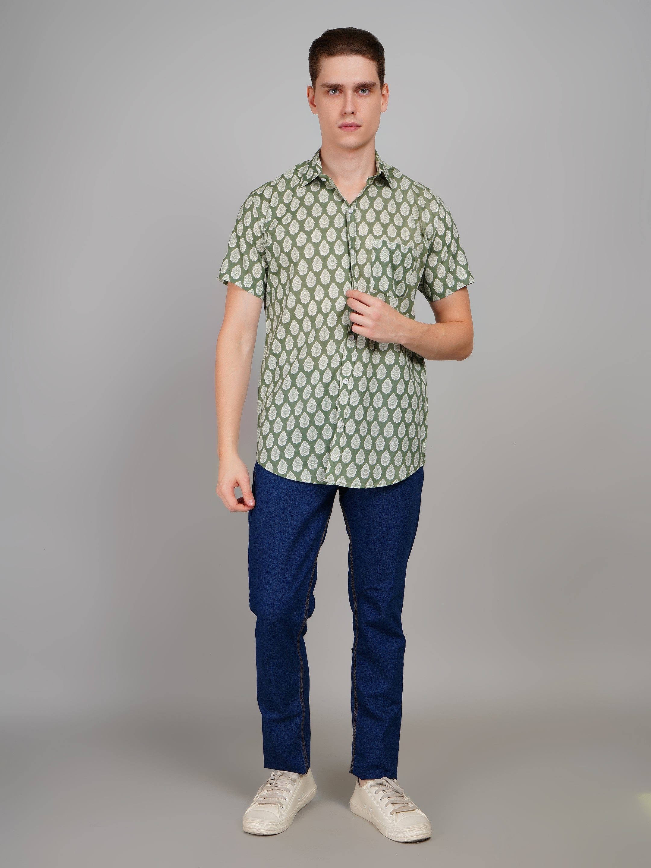 Stylish Printed Half Sleeve Shirt for Men