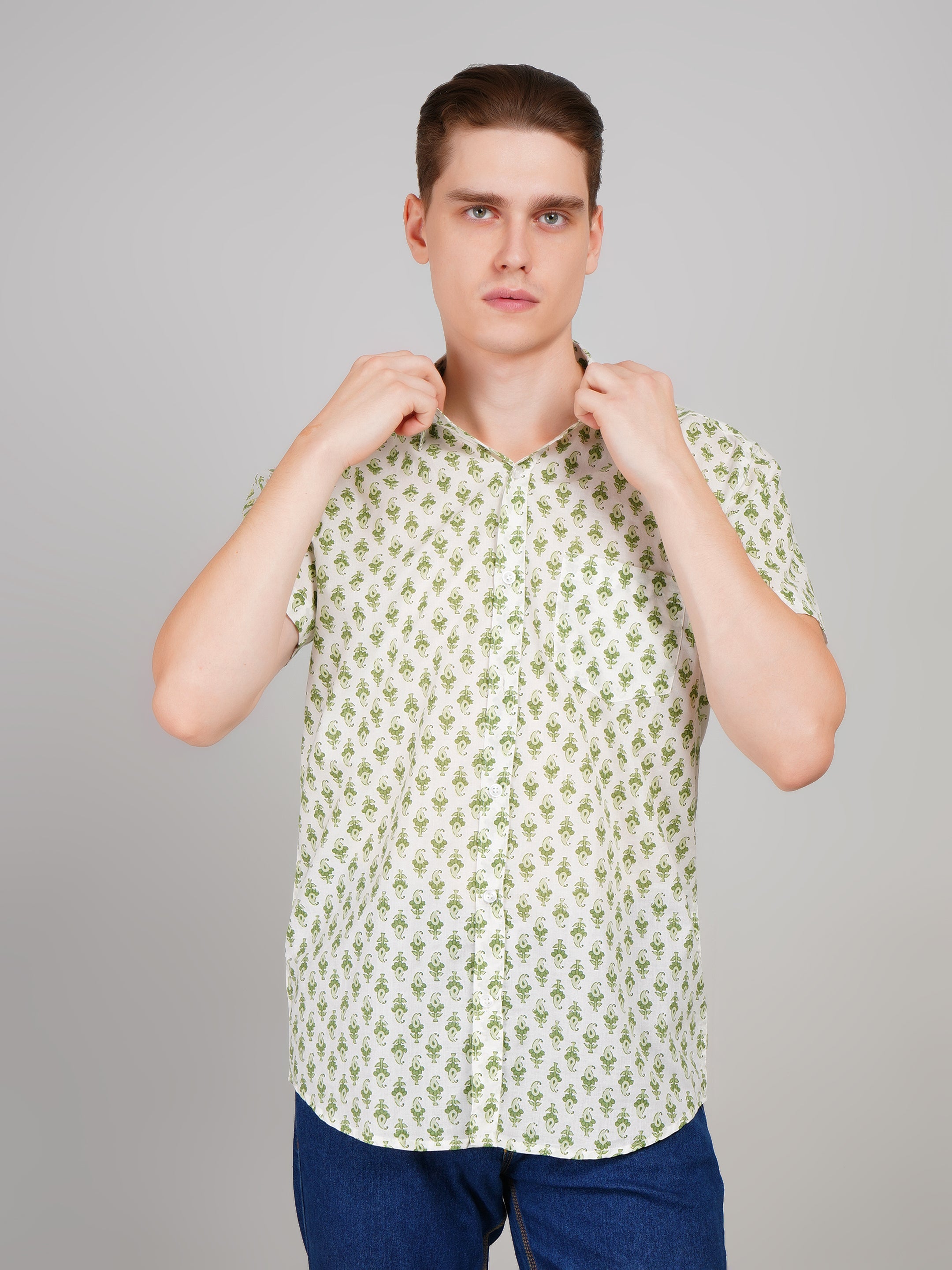 Stylish Printed Half Sleeve Shirt for Men