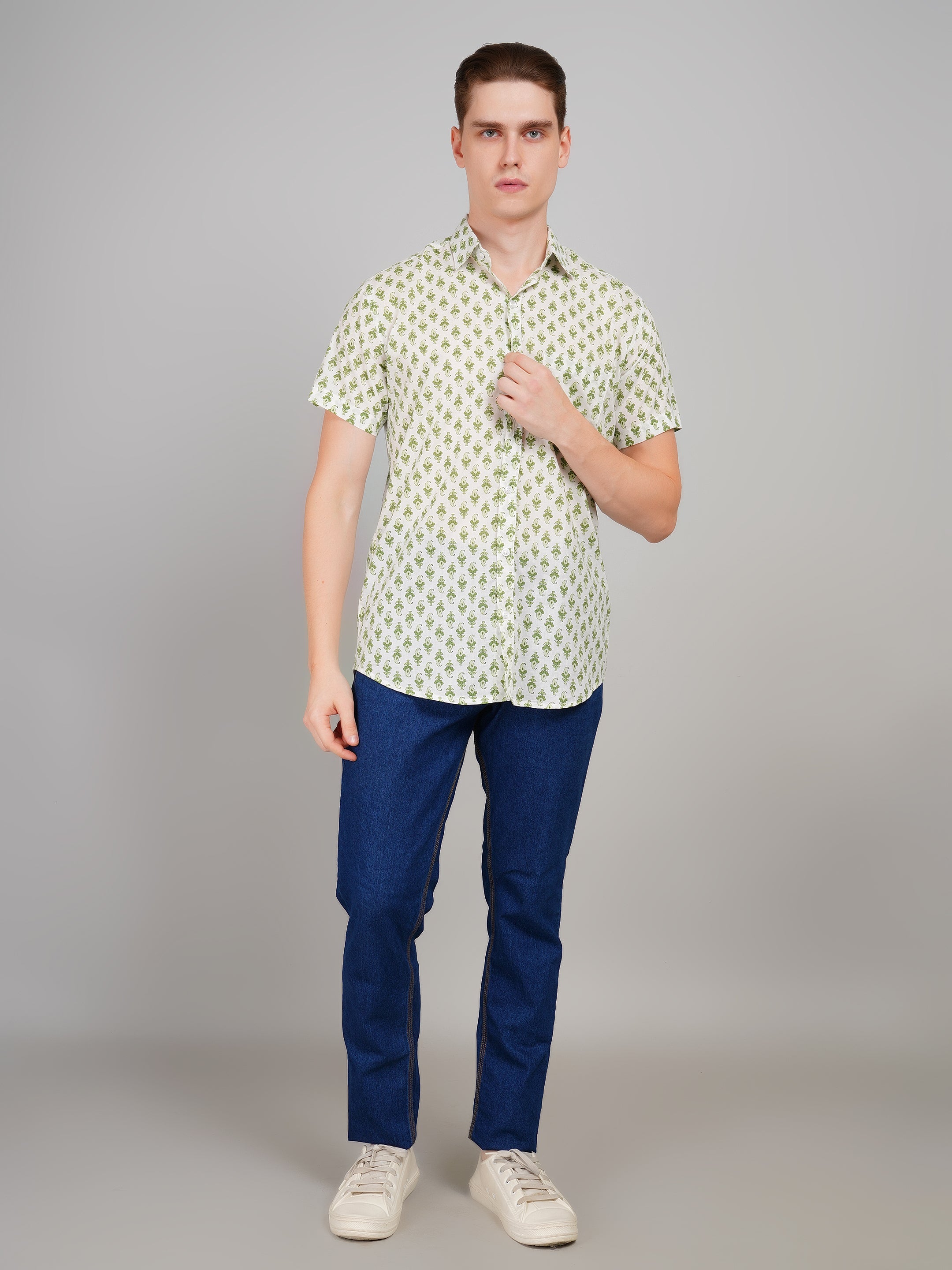 Stylish Printed Half Sleeve Shirt for Men