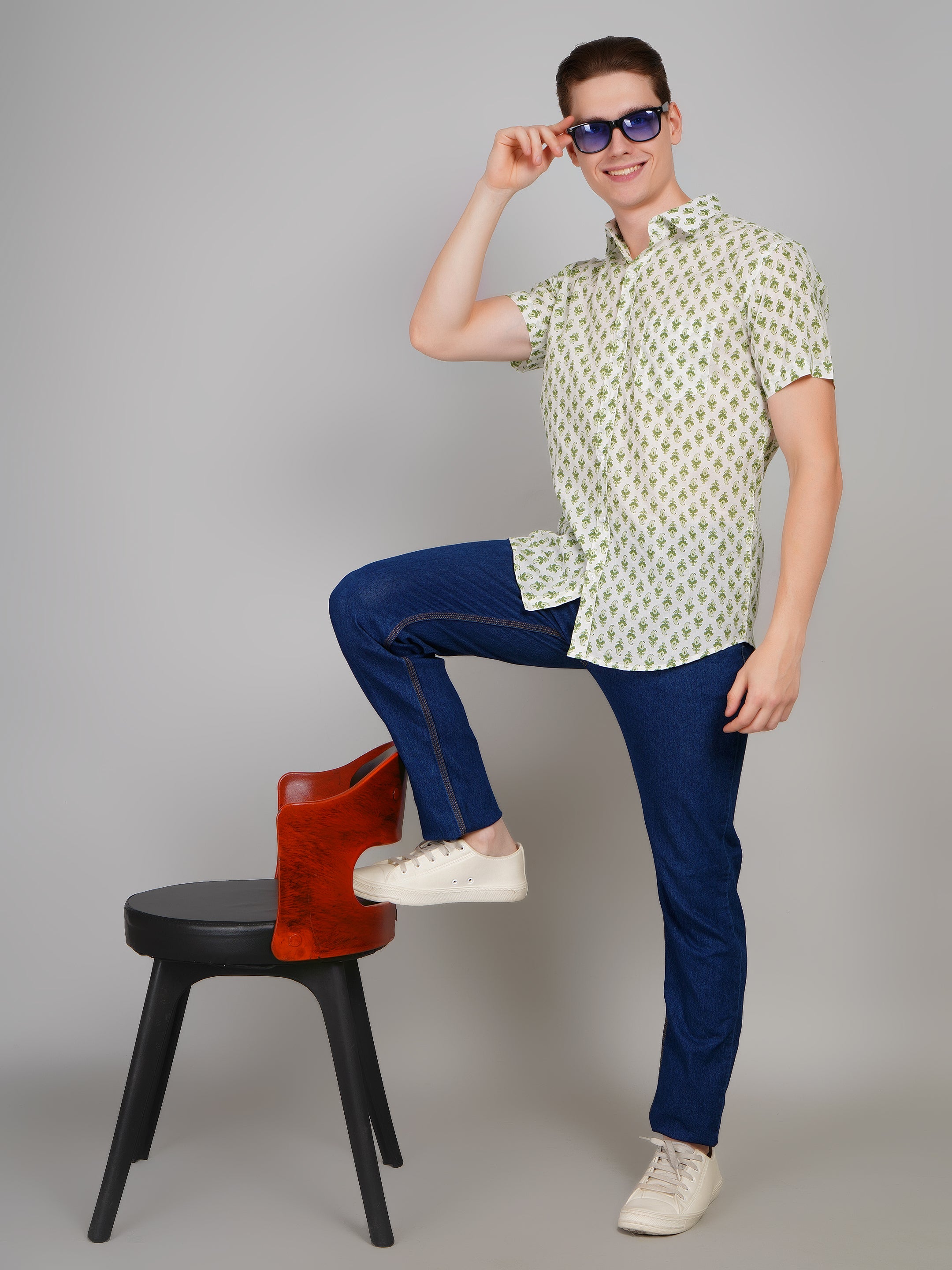Stylish Printed Half Sleeve Shirt for Men