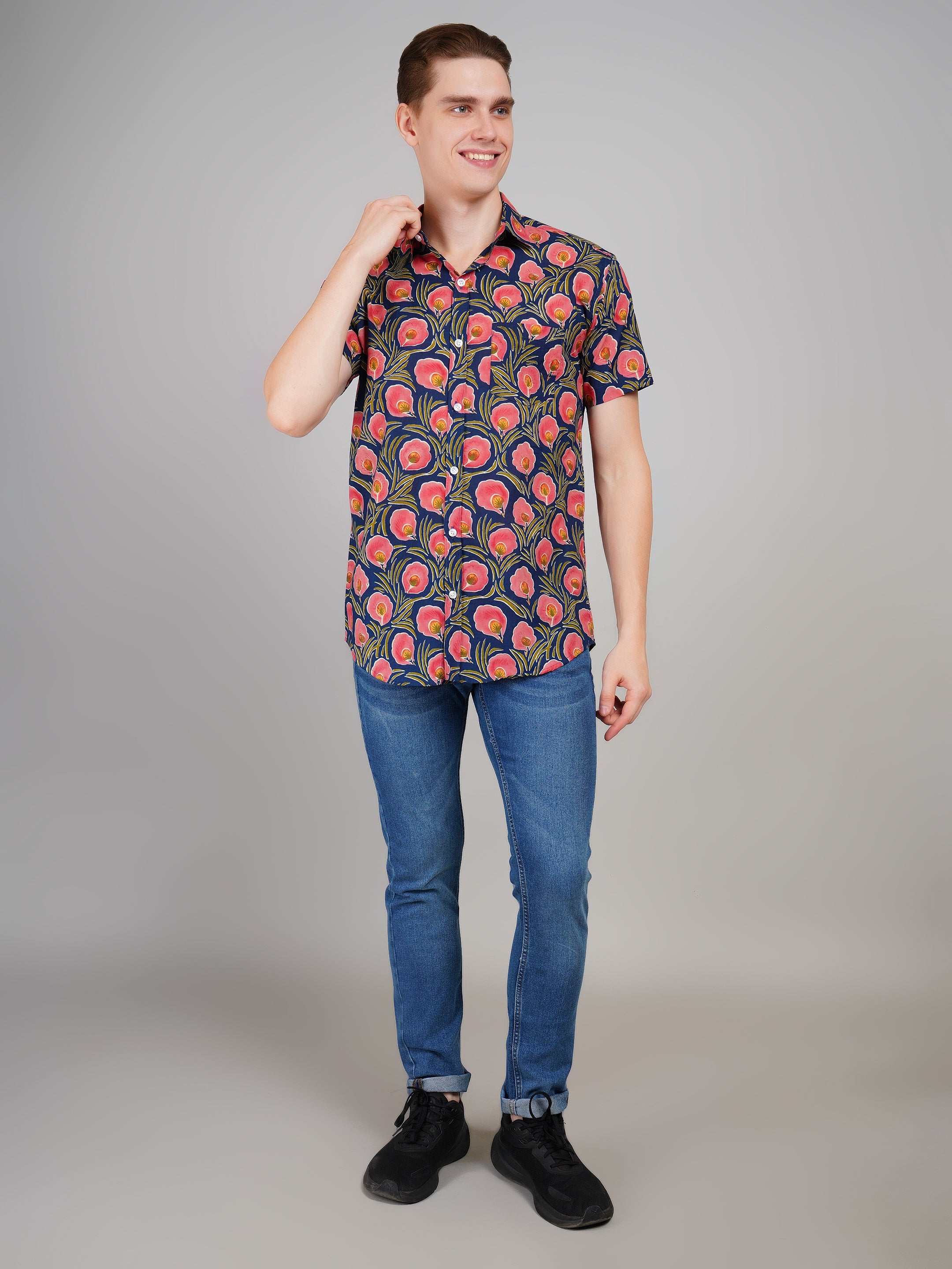 Stylish Printed Half Sleeve Shirt for Men