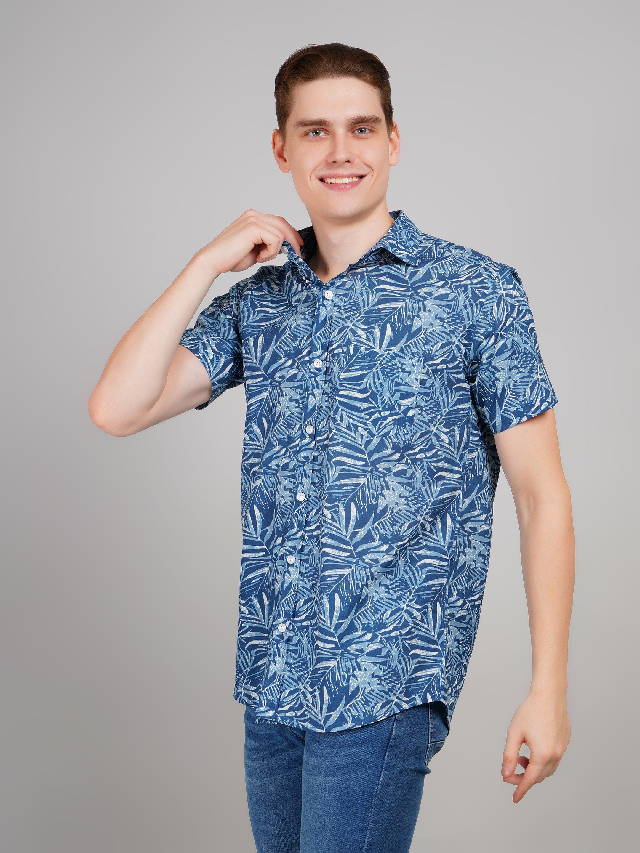 Stylish Printed Half Sleeve Shirt for Men