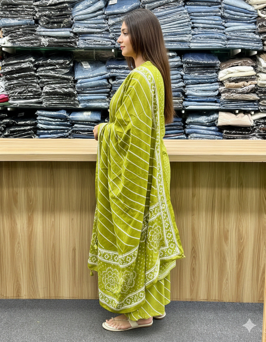 Bandhani Printed Green Kurta Set with Dupatta