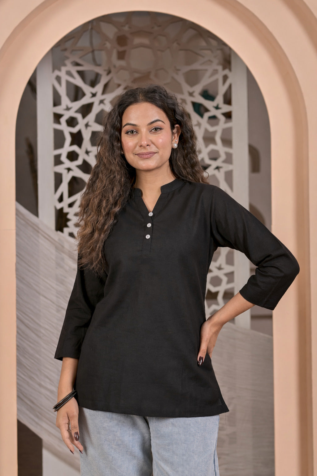 Women Solid Black Straight Kurti Top