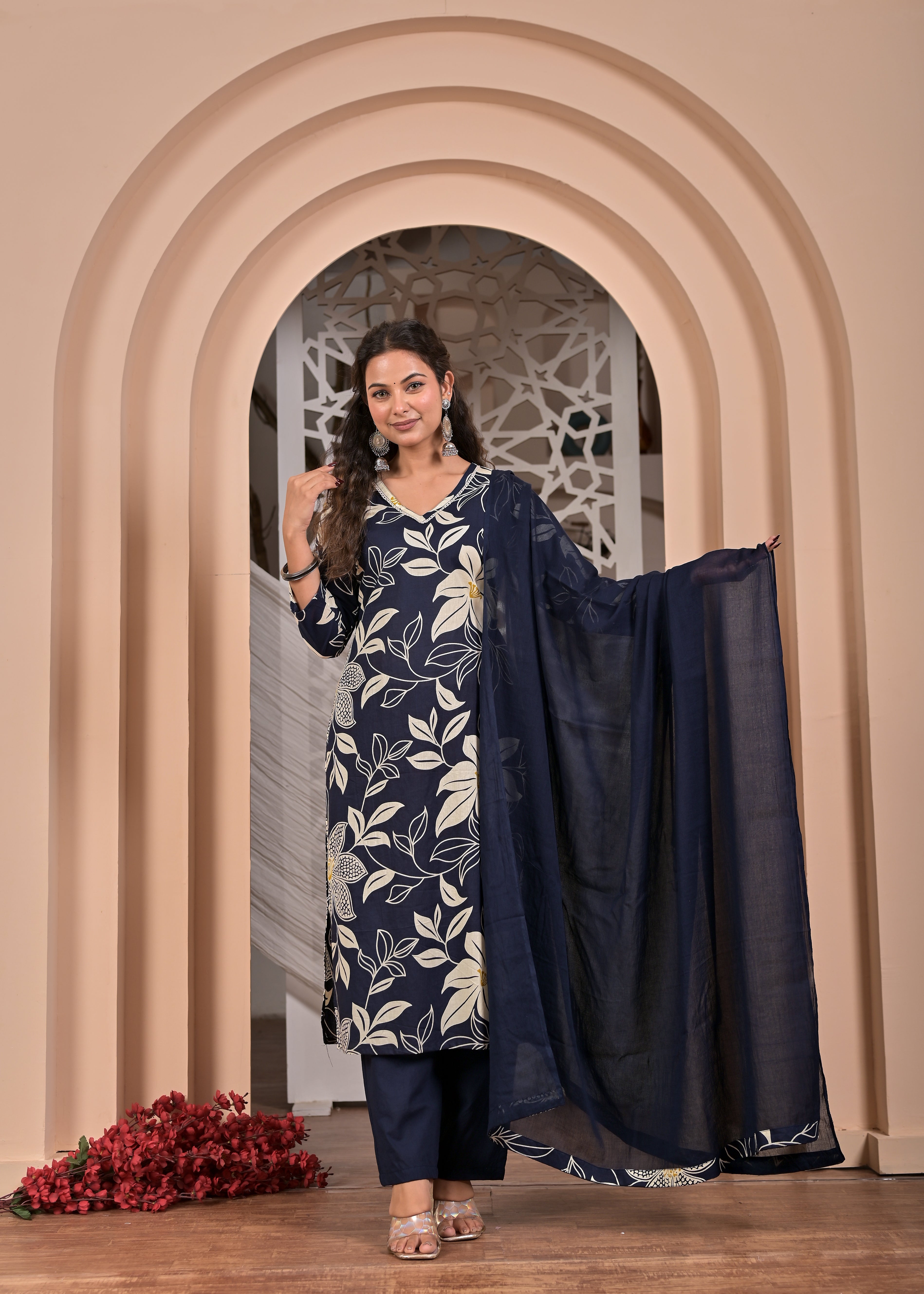 Women Printed Ethnic Kurta Pant Set