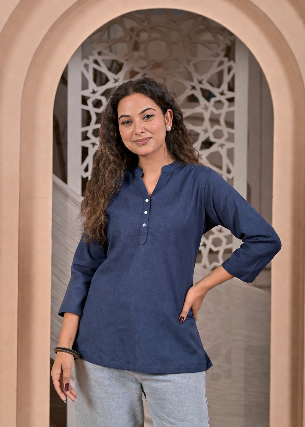 Women Solid Black Straight Kurti Top