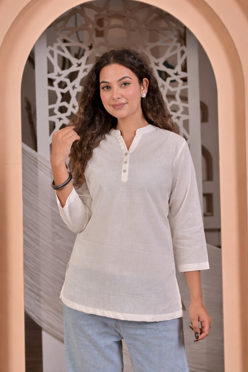 Women Solid Black Straight Kurti Top