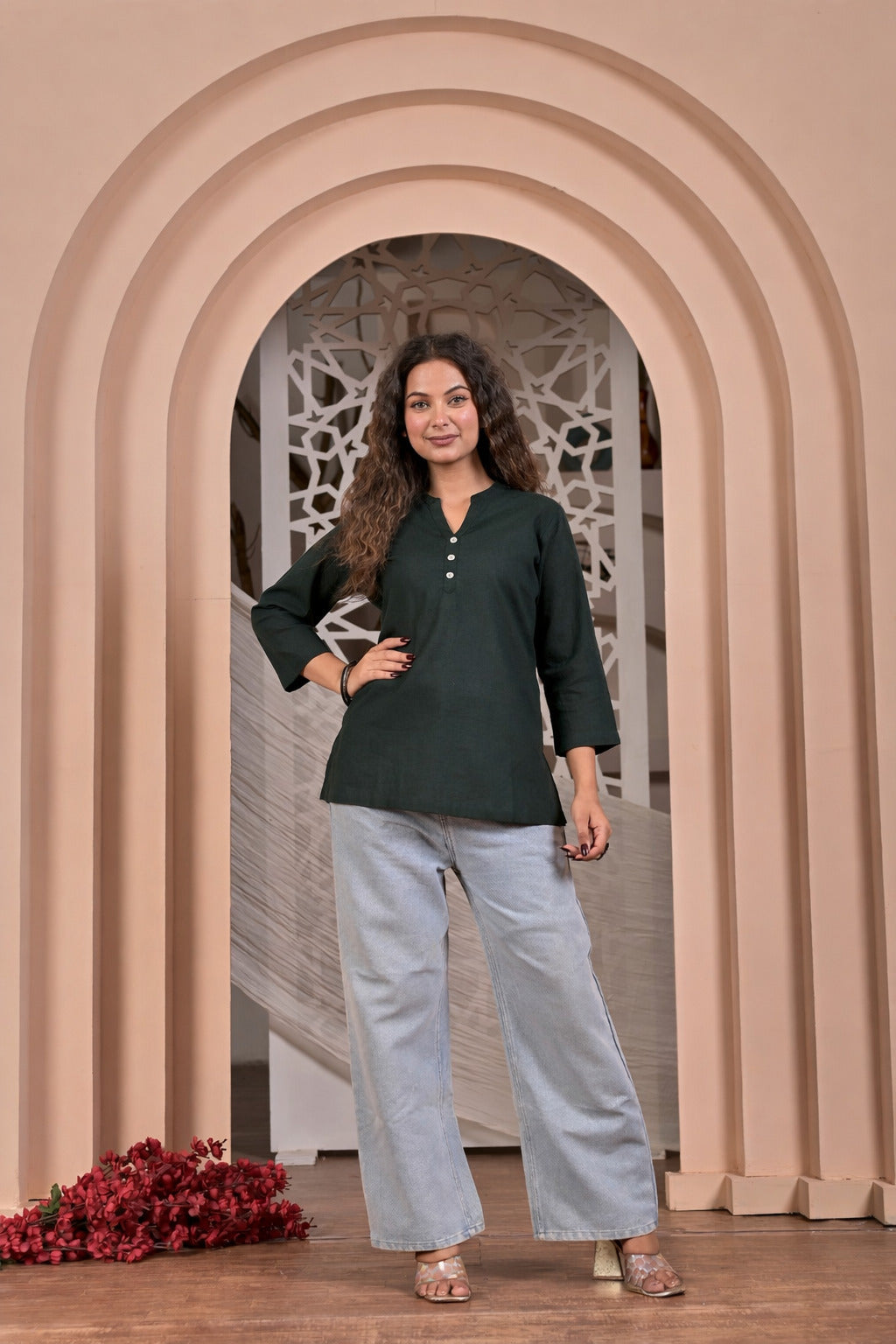 Women Solid Black Straight Kurti Top