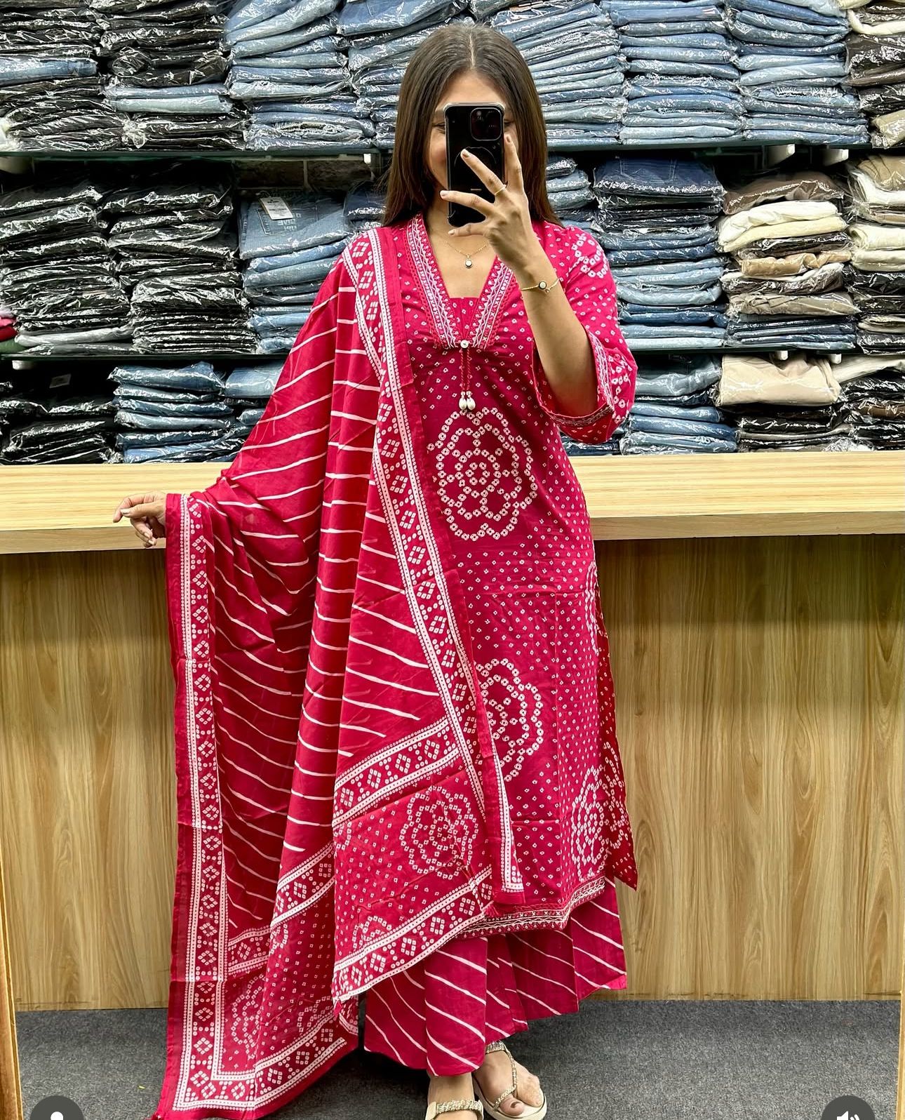 Bandhani Printed Pink Kurta Set with Dupatta