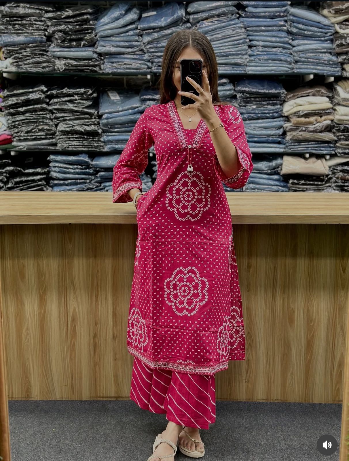 Bandhani Printed Pink Kurta Set with Dupatta