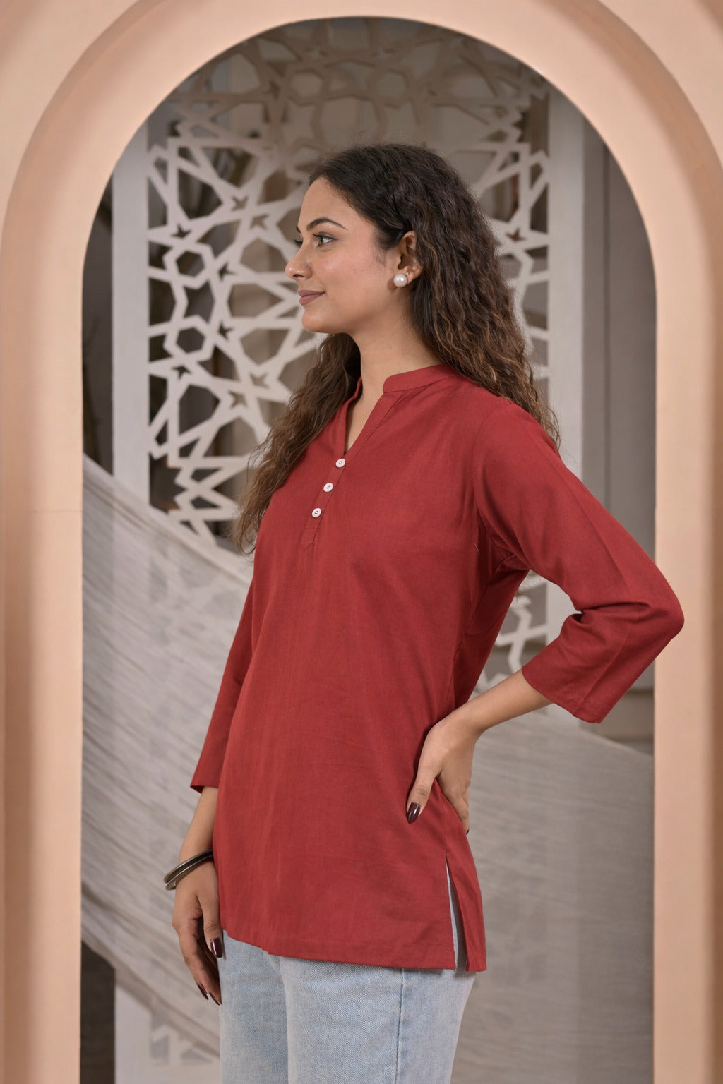 Women Solid Black Straight Kurti Top