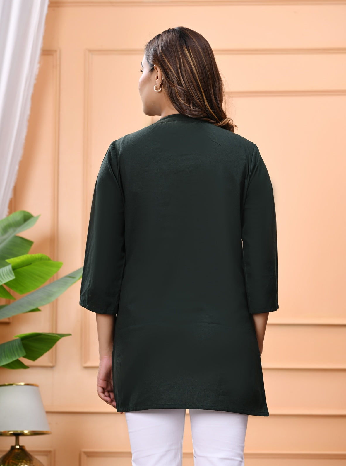 NAMA'S Women Solid Straight Kurti with Mandarin Collar