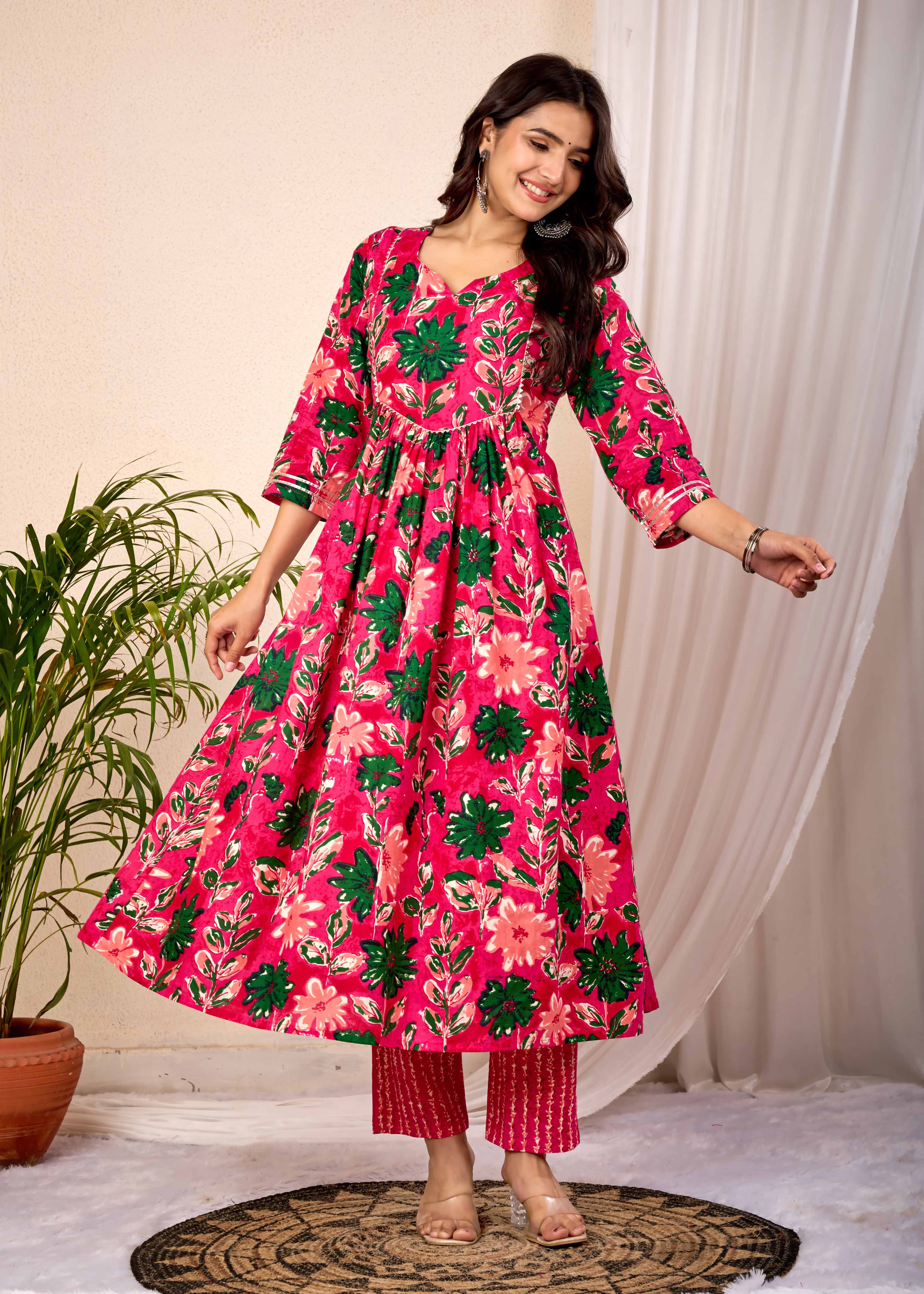 SEHER RANI HAND CRAFTED COTTON SUIT SET