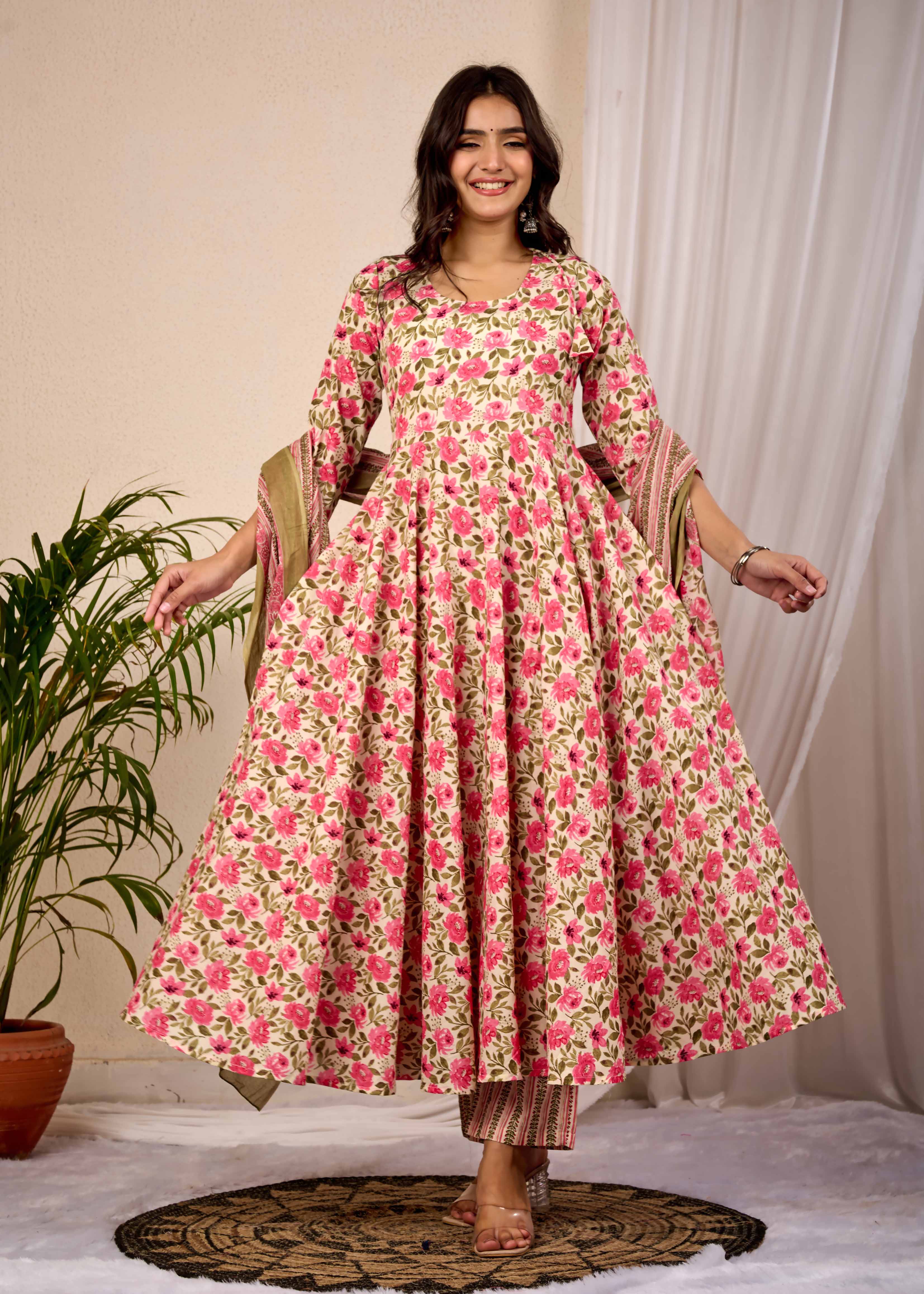 PEACHY PEACH HAND CRAFTED COTTON SUIT SET