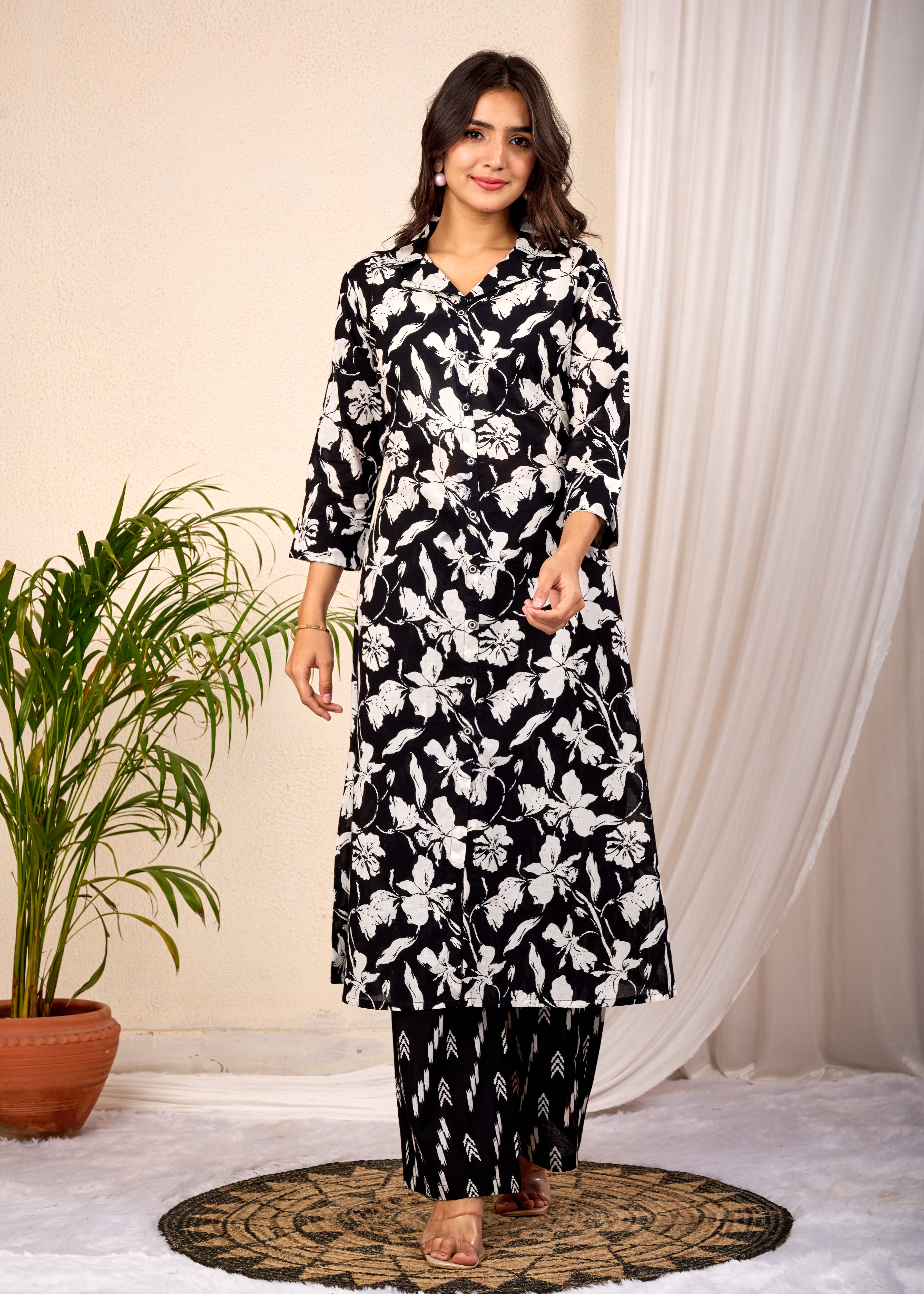 NIHAYAT NAVY HAND CRAFTED COTTON KURTA SET