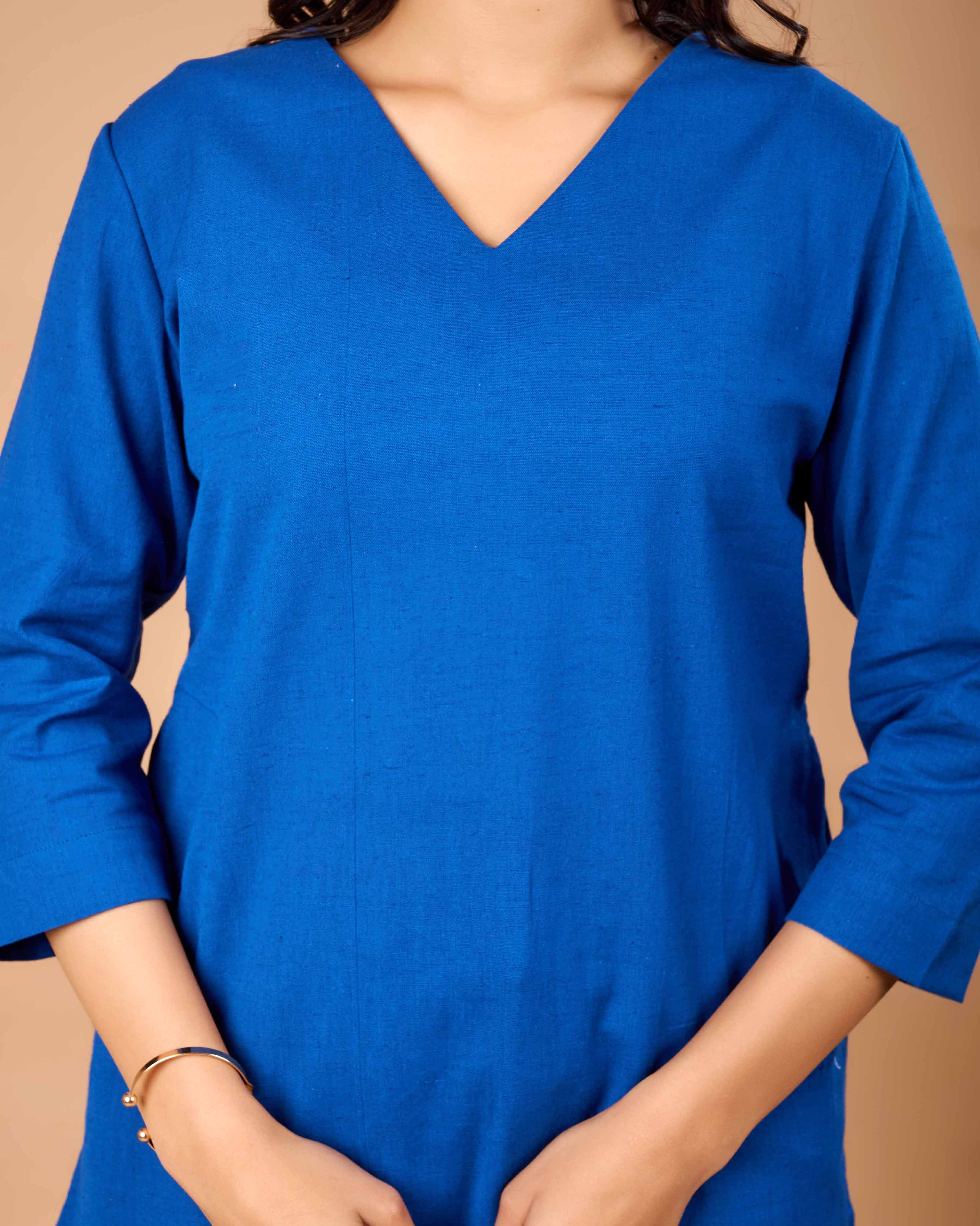 Women Blue Airy Linen Kurta with Trousers