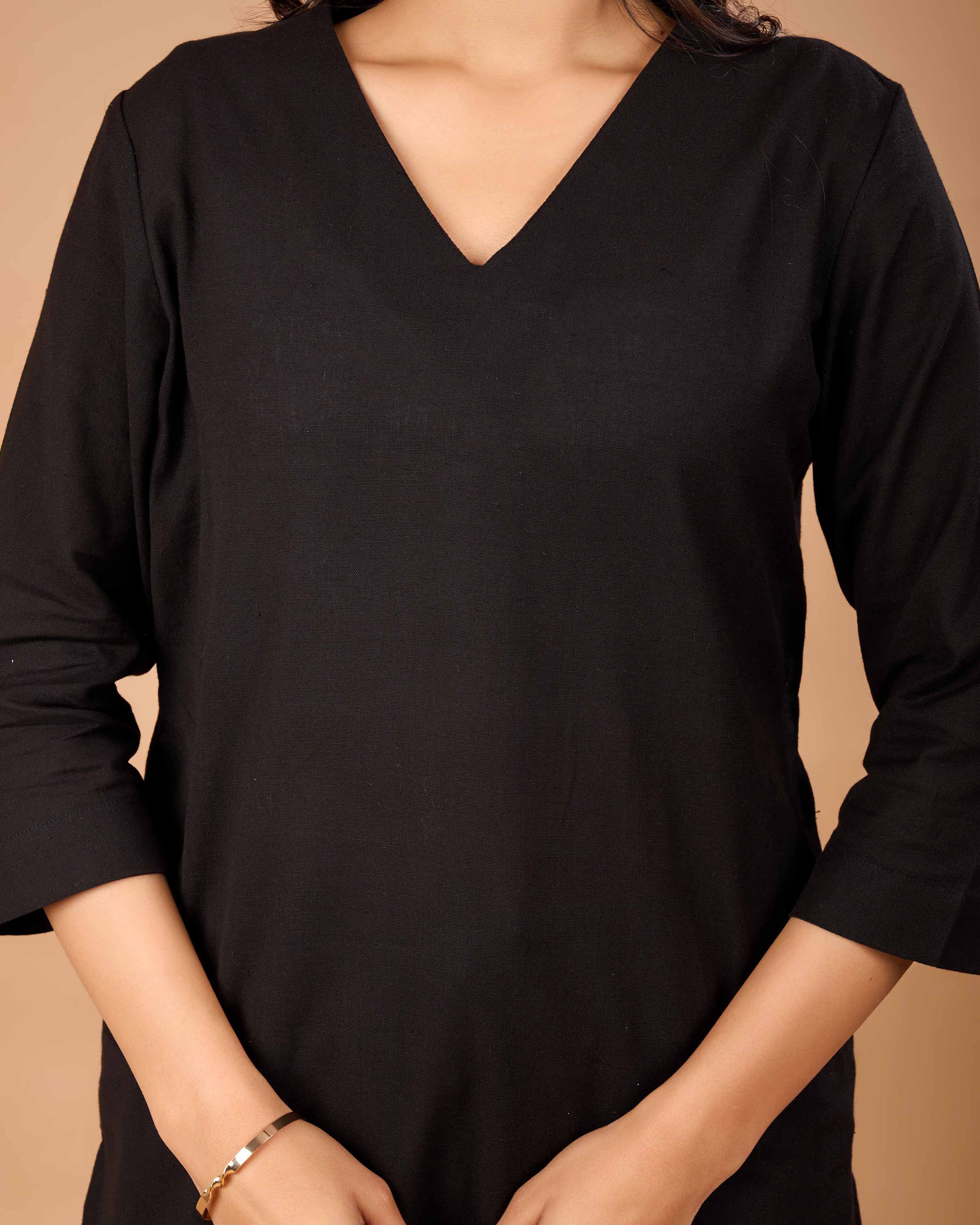 Women Black Airy Linen Kurta with Trousers