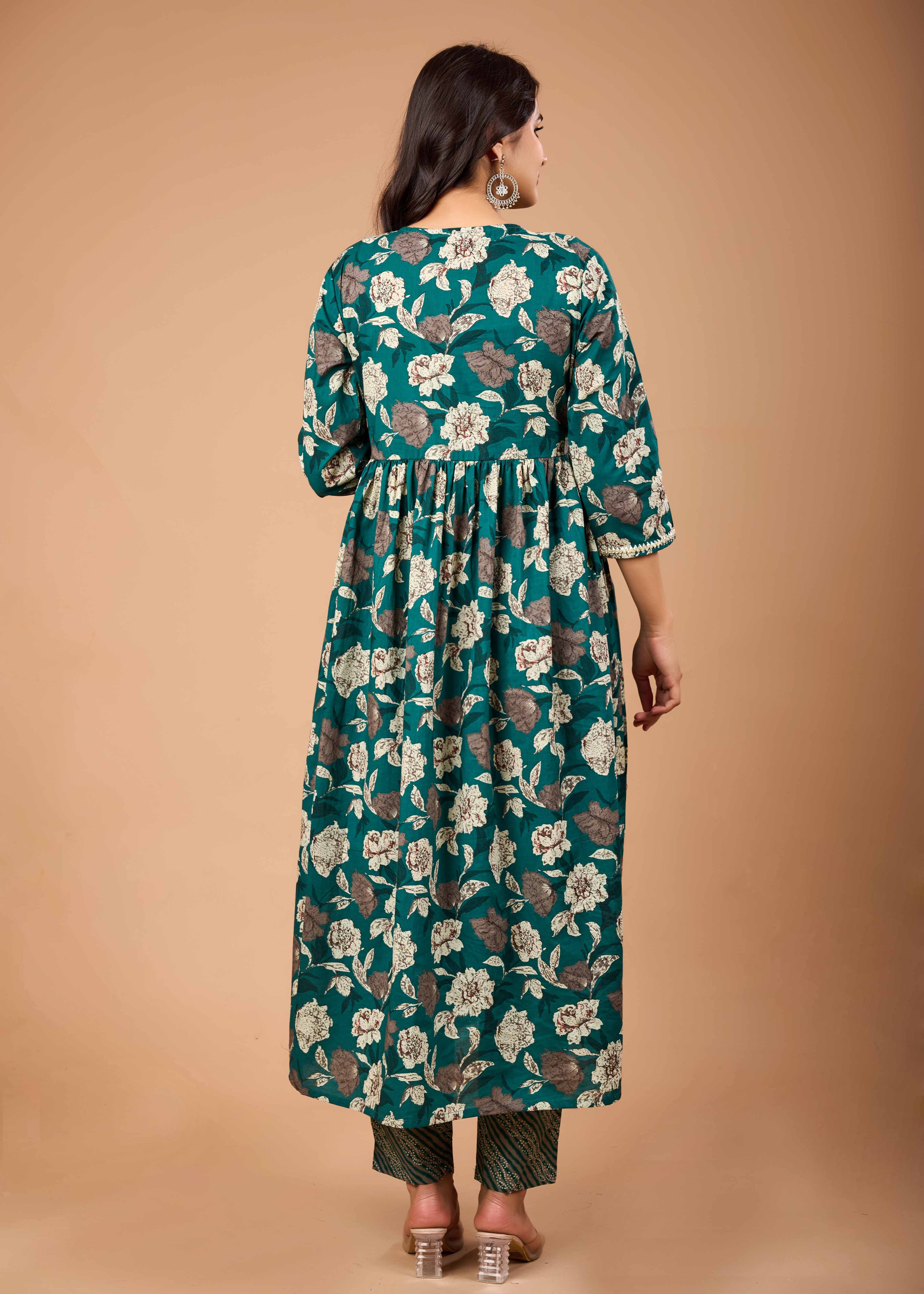 AARNA GREEN HAND CRAFTED FLORAL ANARKALI SUIT SET