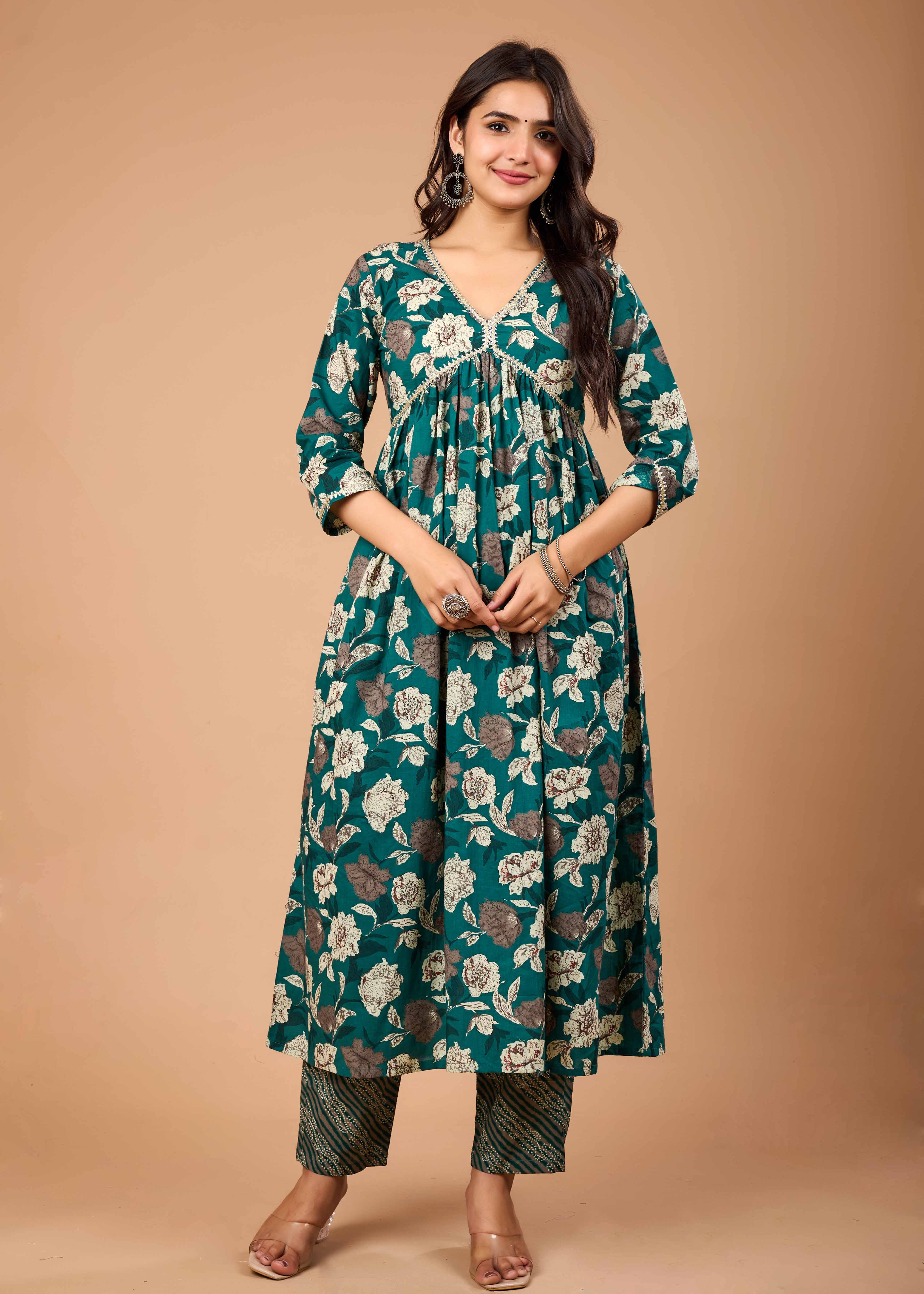 AARNA GREEN HAND CRAFTED FLORAL ANARKALI SUIT SET