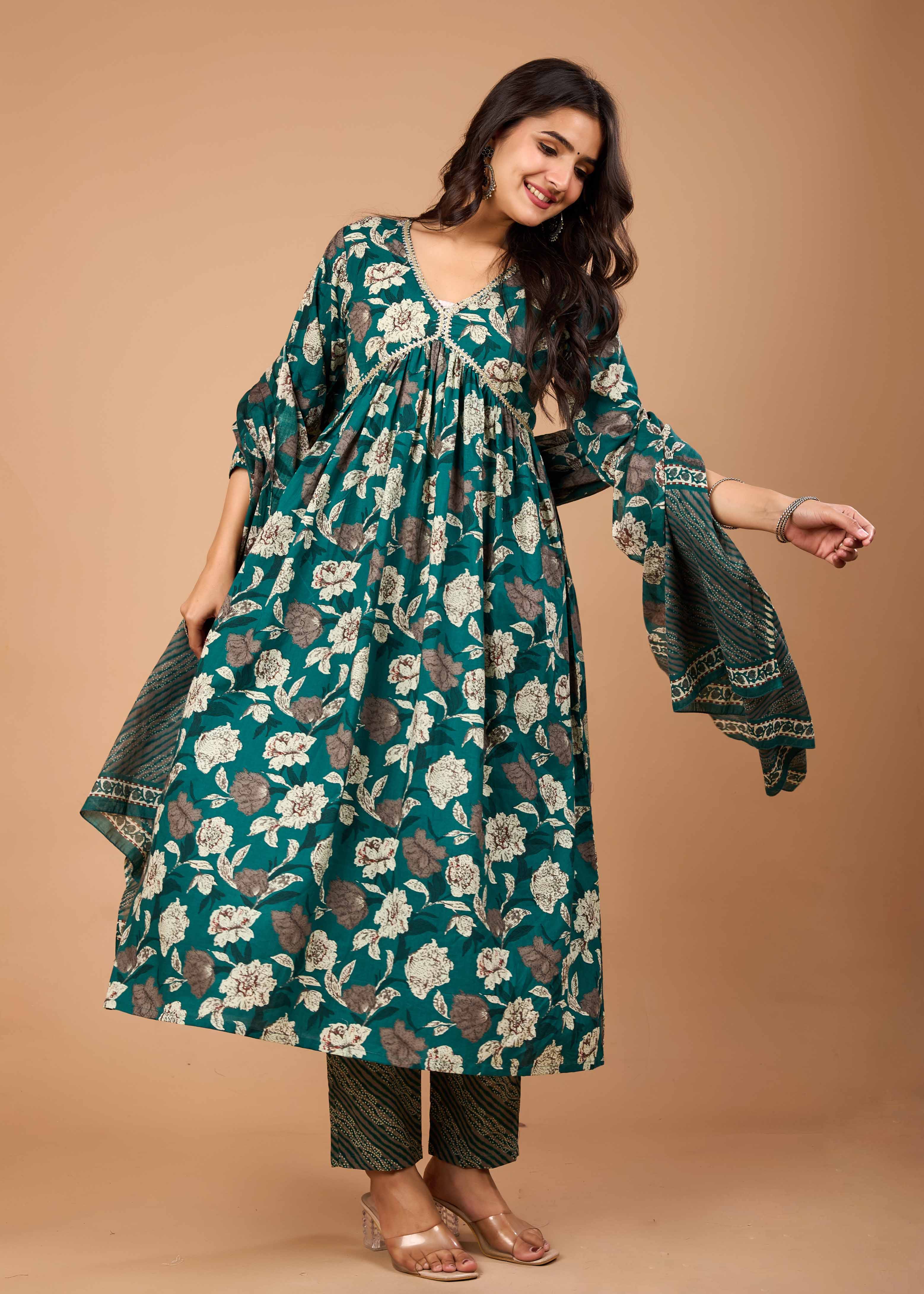 AARNA GREEN HAND CRAFTED FLORAL ANARKALI SUIT SET