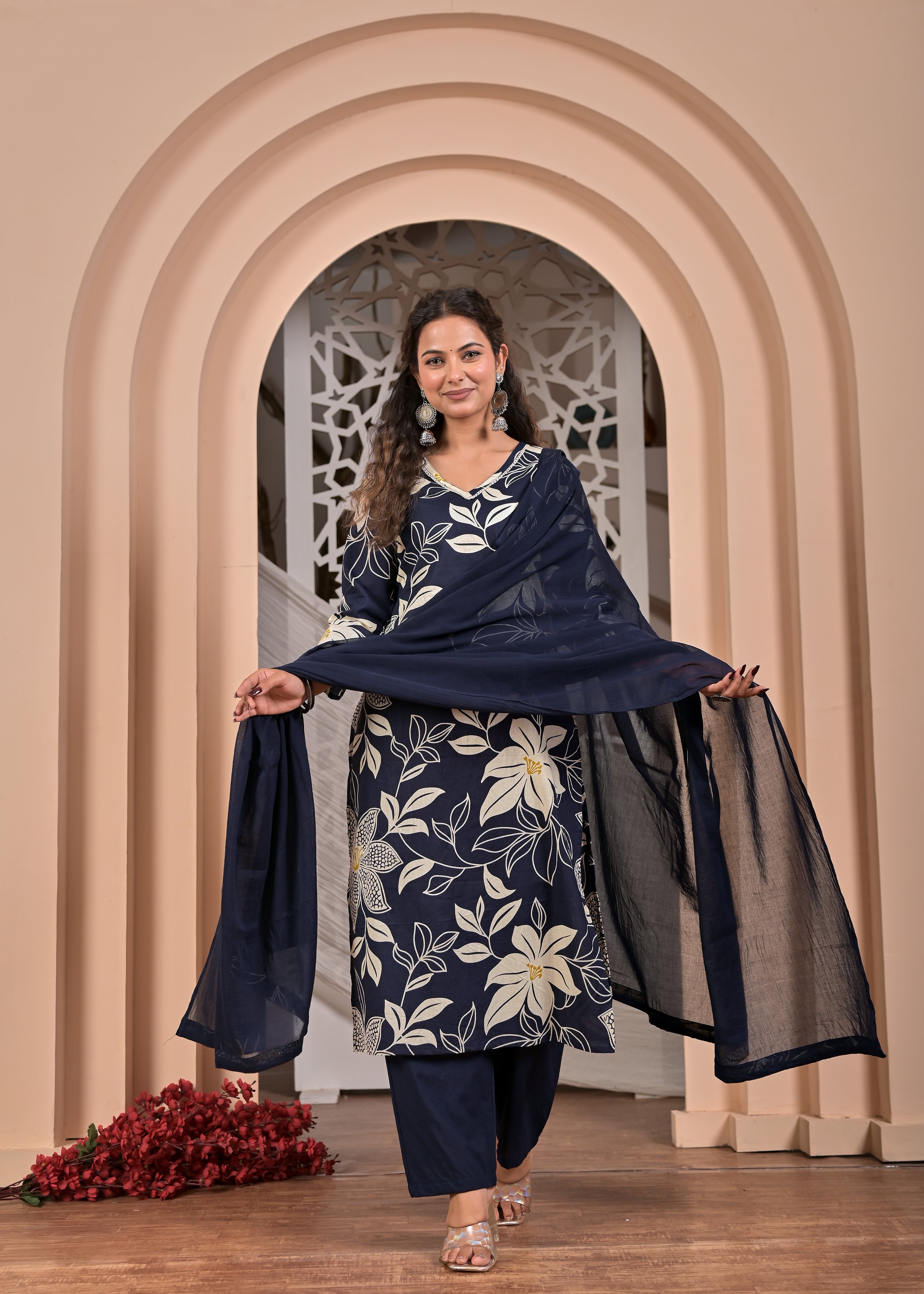 Women Printed Ethnic Kurta Pant Set