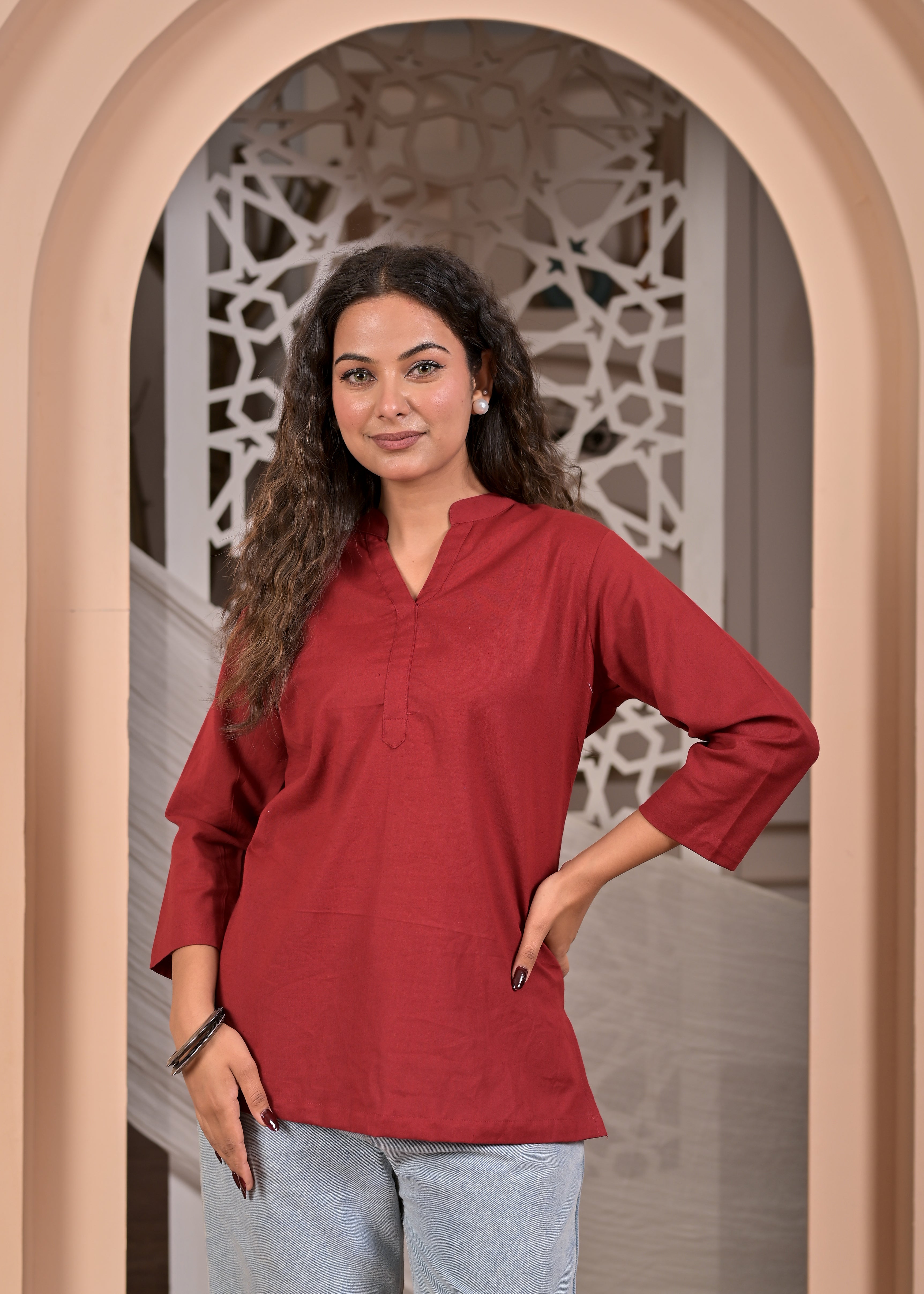 Women Solid Black Straight Kurti Top