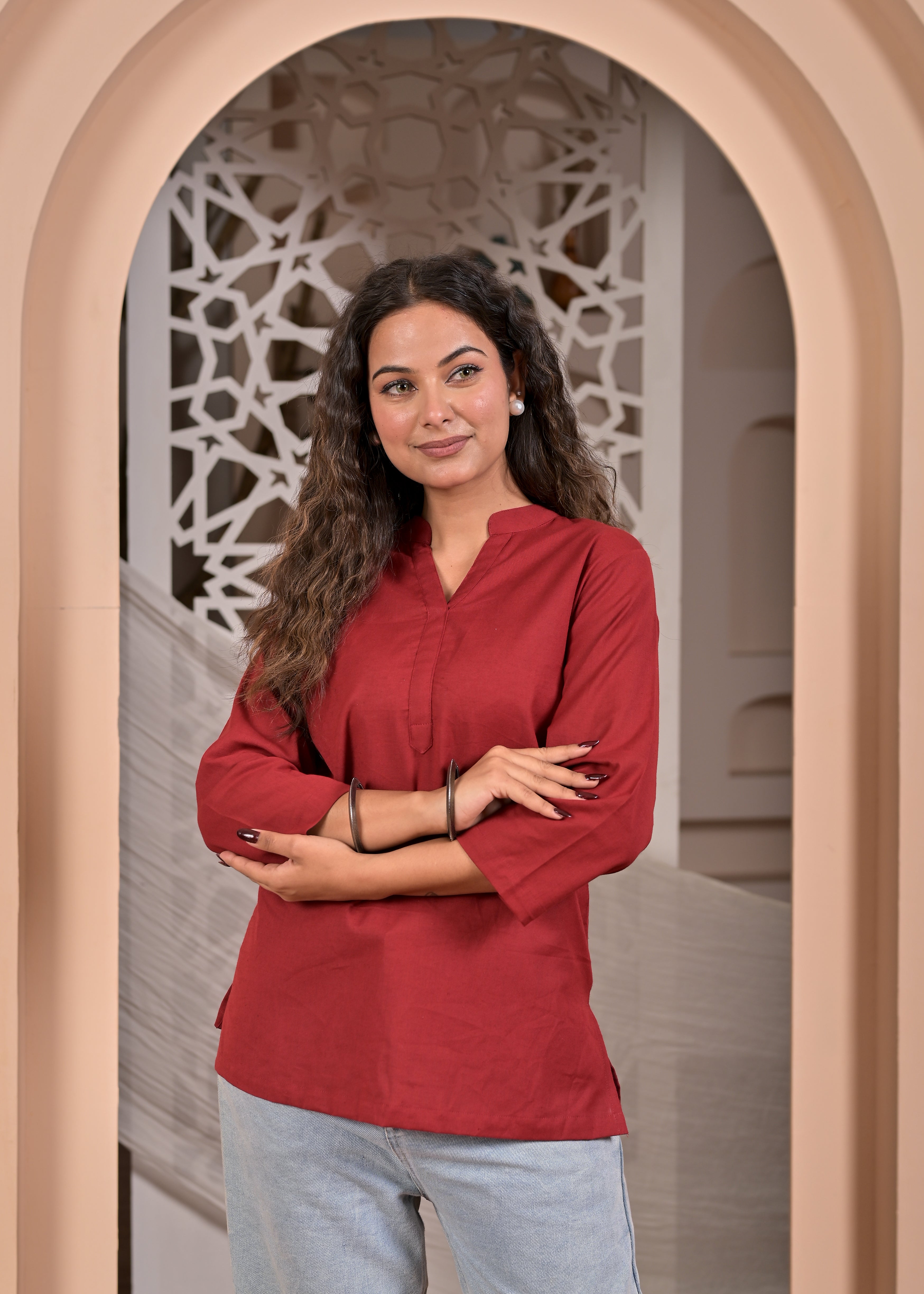 Women Solid Black Straight Kurti Top